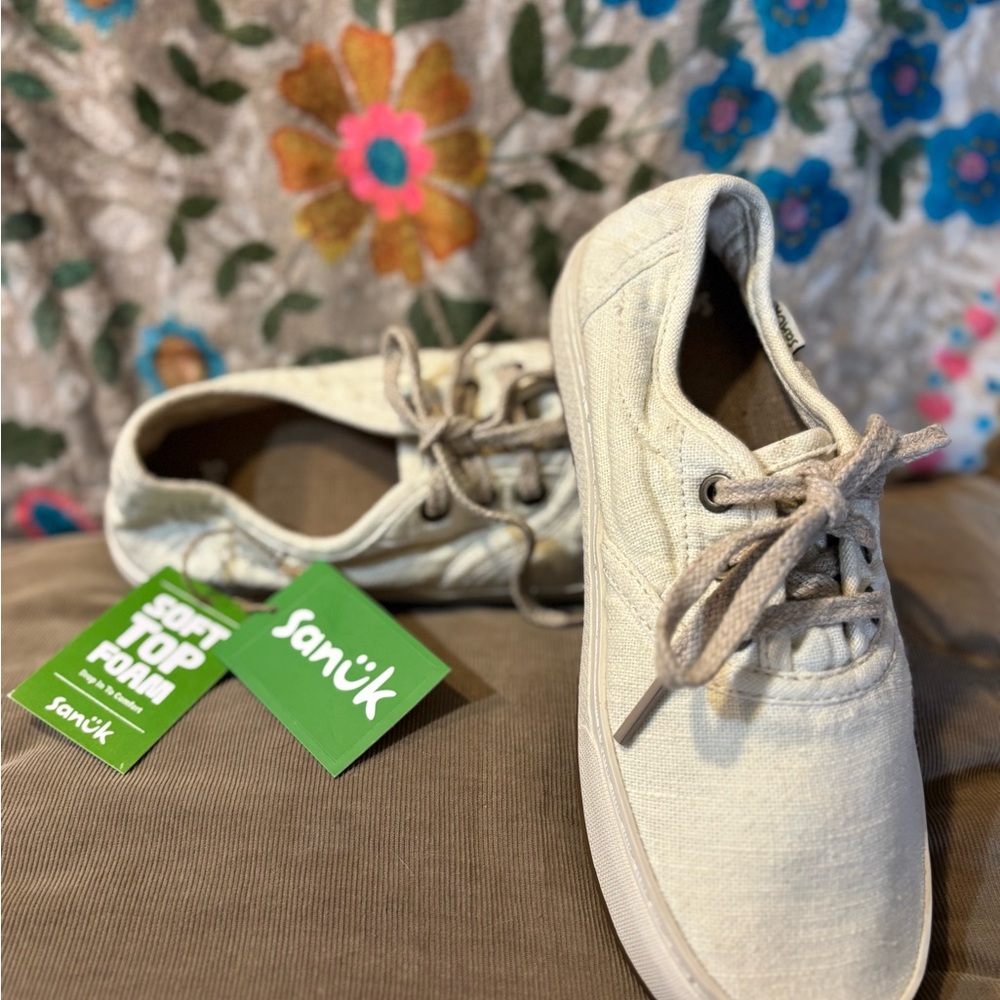 Sanuk Cream Canvas Sneakers Casual Comfort
